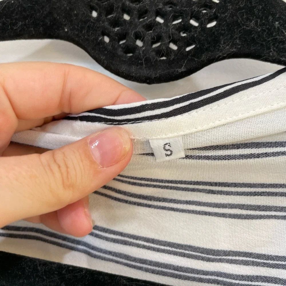 Striped button up - Picture 4 of 6